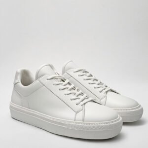 CTL5ae9.jpg Metro Leather Sneakers
